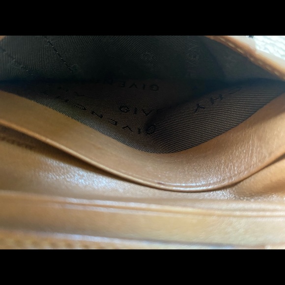 AUTHENTIC BIFOLD GIVENCHY WALLET - Picture 13 of 16